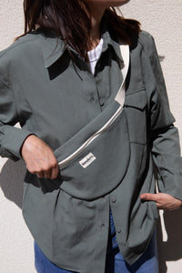 Chemise et banane Tandem à porter en duo de couleur olive